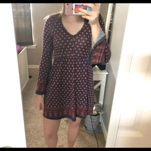 Bell Sleeved  Patterned Dress